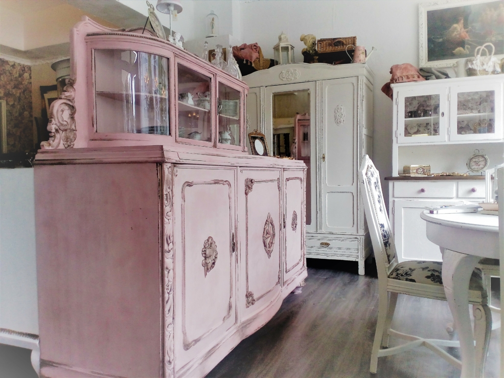 vintage-wings-shabby-chic-buffet-altrosa-kunst-redesign-patina